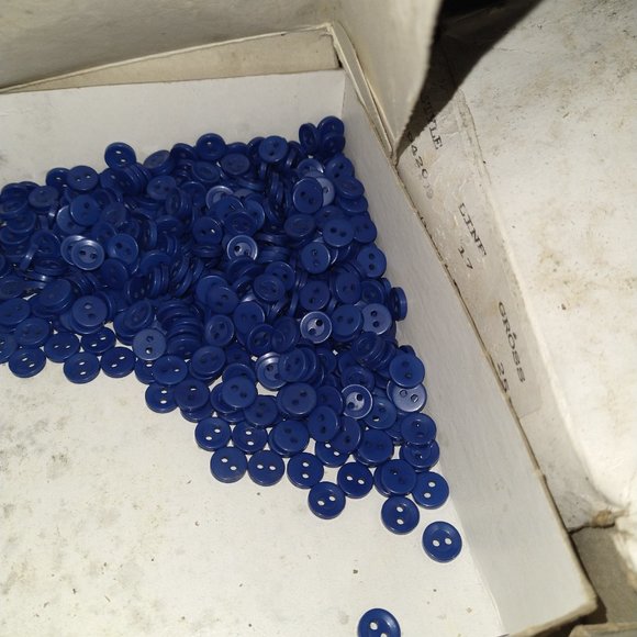 Boxes of buttons (color sorted), boxes of pre cut and reg materials for quilts - Picture 16 of 16